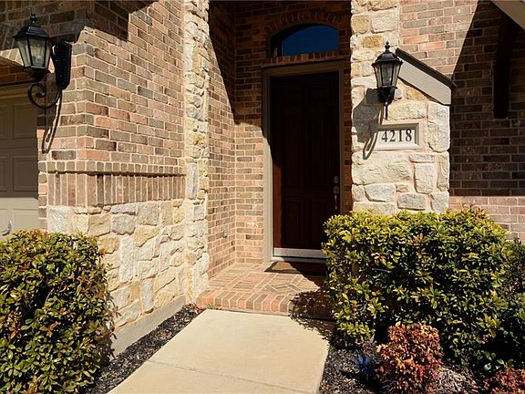 2nd image of 4218 Boxwood Dr