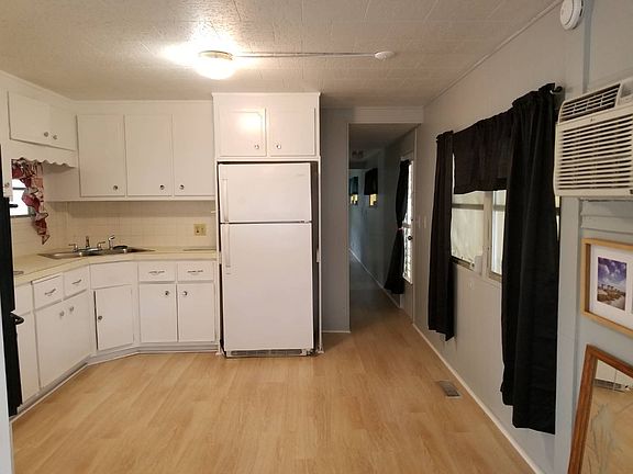5th image of 1415 Main St Lot 106