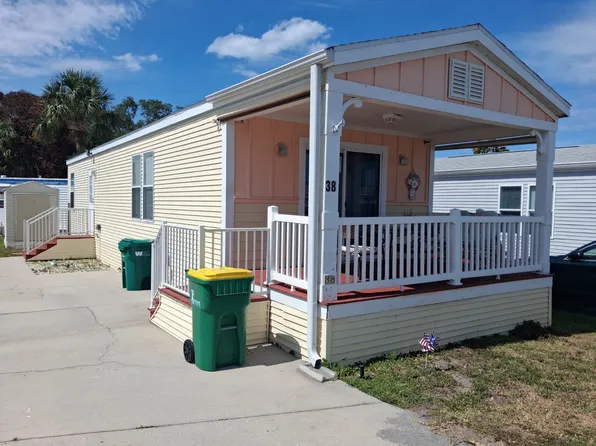 38 Hopetown Rd, Sebastian, FL 32976