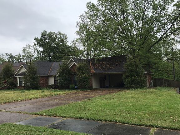 2nd image of 8145 S Regis Pl