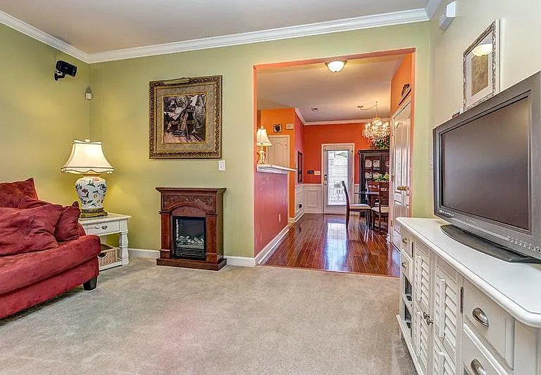 9604 Mendenhall View Dr — Photo 5
