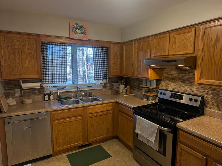 5513 Kaplan Dr — Photo 24