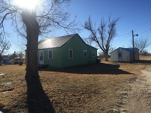 4th image of 1303 Colorado Dr