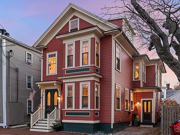 2nd image of 30 Temple St