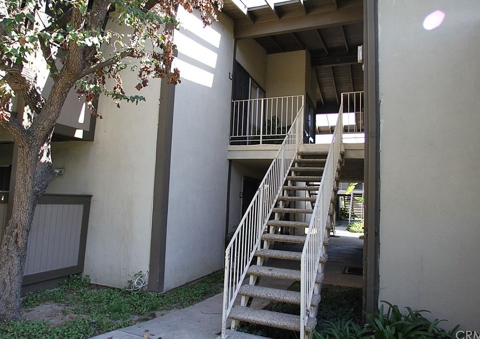 1st image of 820 Coriander Dr Unit Q