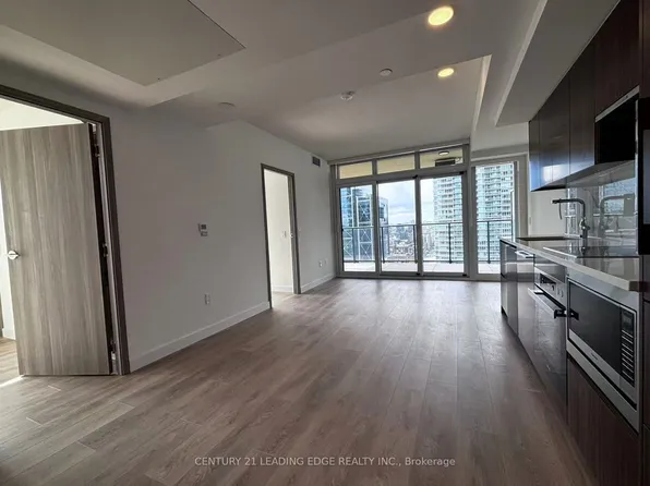 3 Concord Cityplace Way #2203, Toronto, ON M5V 3V4