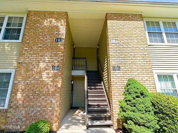 4th image of 106 Viburnum Terrace #307