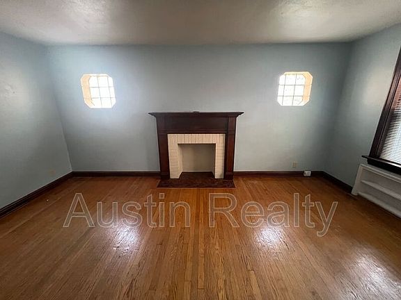 3rd image of 5834 Nottingham Ave #2W