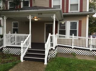 200 S Main St APT B, Ligonier, IN 46767