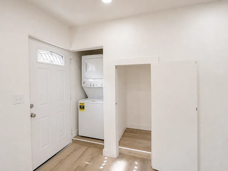 6187 Vanessa St — Photo 10
