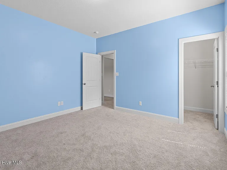 540 Appalachian Trl N — Photo 19