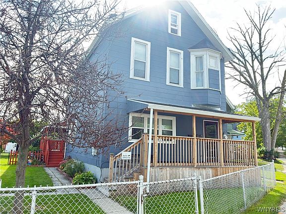 2nd image of 113 Elk St
