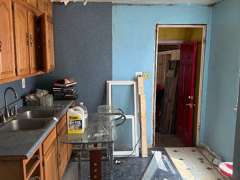 2217 W Wiswall St — Photo 22