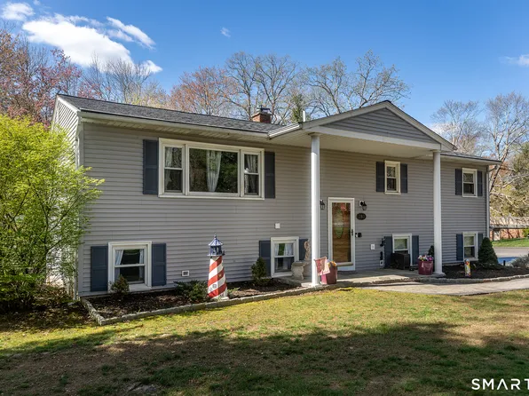 283 Whittemore Road, Middlebury, CT 06762