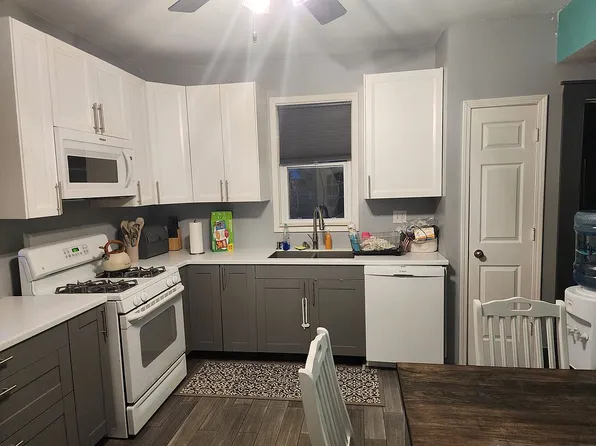 307 W Main St, Downs, IL 61736