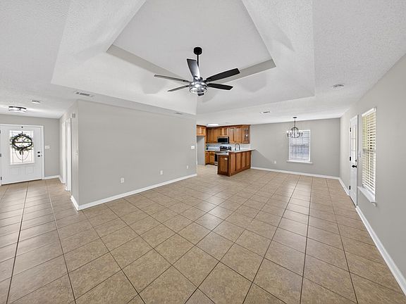3rd image of 4910 Grant Dr