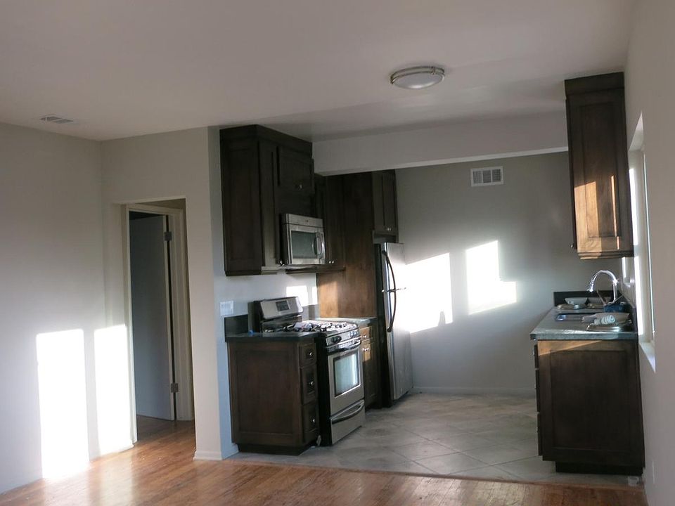 living room to kitchen