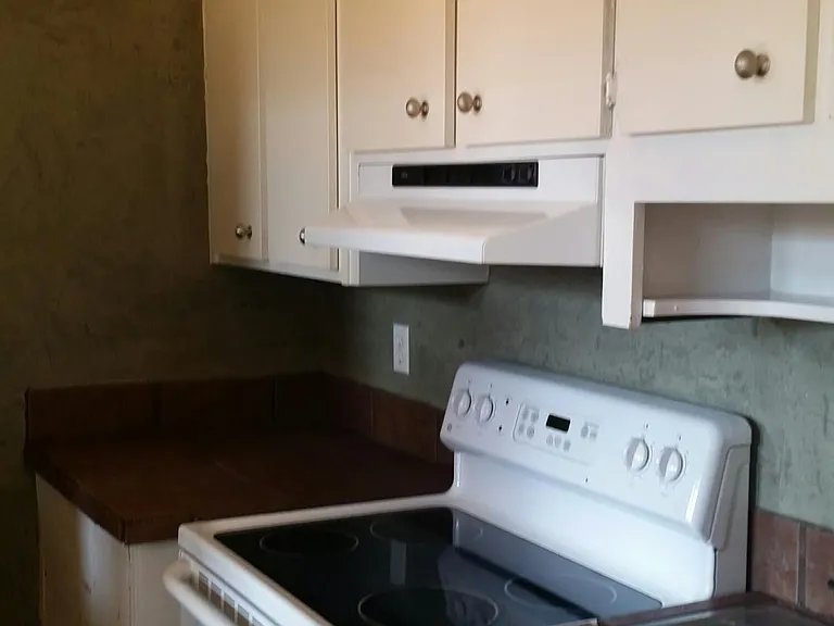 1024 Broadway #2S — Photo 2