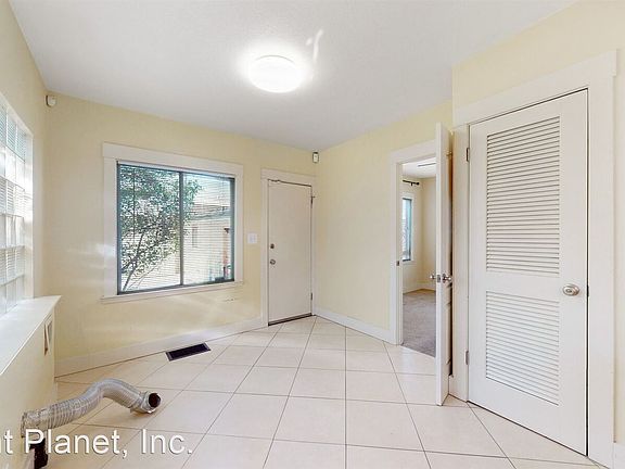 5th image of 2551 67th Ave
