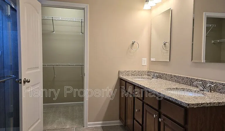 1005 Magnolia Leaf Ct — Photo 19
