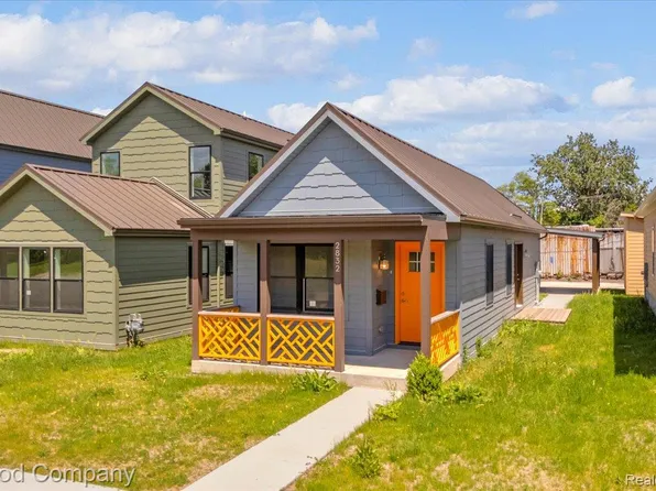 2832 16th St, Detroit, MI 48216