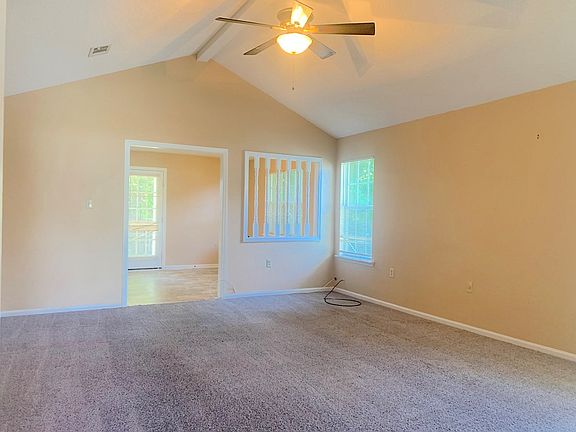 5th image of 3806 Pondside Cir