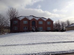 5385 Valley Woods Dr, Independence, OH 44131