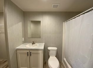 68 Chestnut Ln, Thomasville, GA 31757
