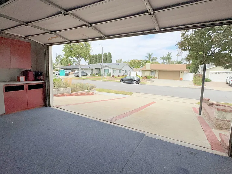5418 Saratoga St — Photo 45