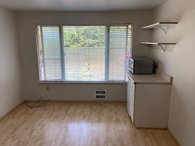1st image of 15222 1st Ave NE #3A