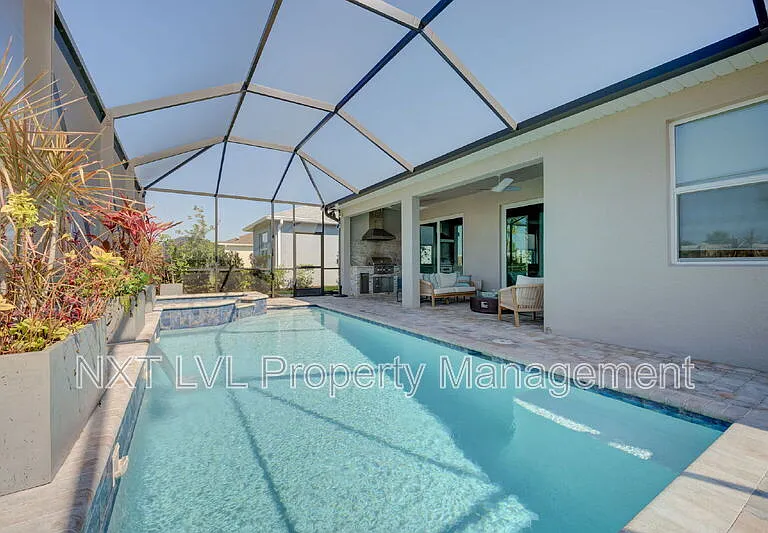 16112 Lakeland Dr — Photo 1