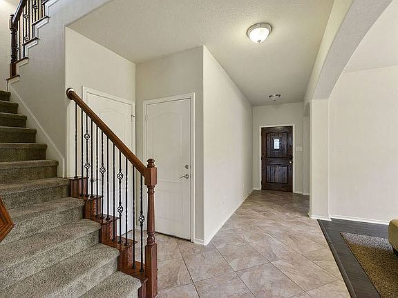 5th image of 18326 Muir Glen Dr