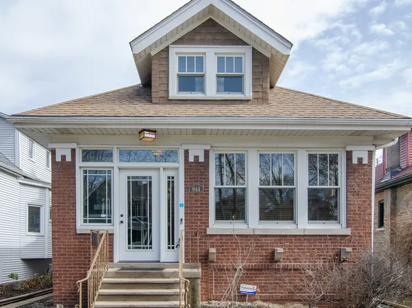 944 S Kenilworth Ave, Oak Park, IL 60304