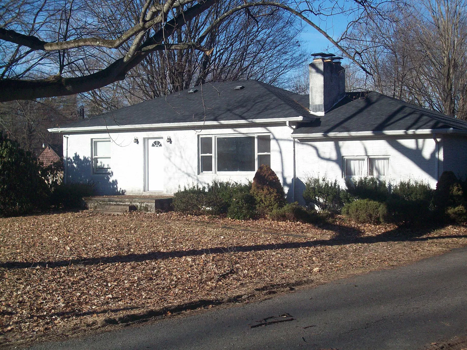 220 Easton Rd photo 1
