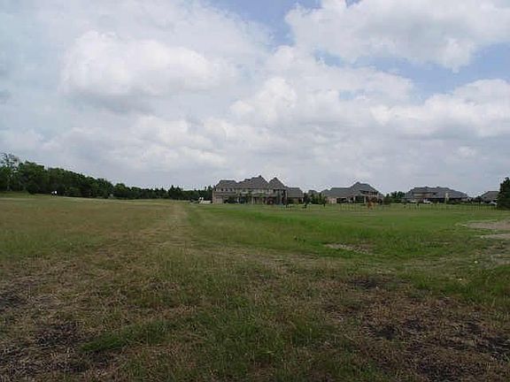 2nd image of 5301 Pebble Creek Dr