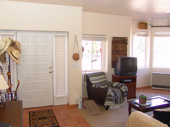 3rd image of 1426 S Stewart Dr