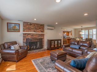 15 Twin Street, Windham, NH 03087-1766