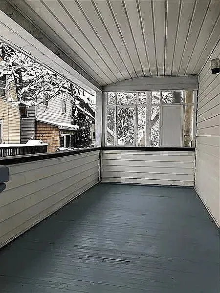 2 bed, 700 sqft, $950 — Photo 2