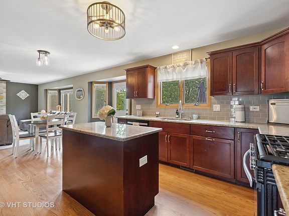 3rd image of 24455 Norwood Dr