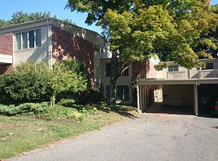59 Fairgreen Pl, Brookline, MA 02467