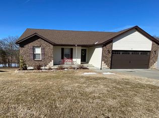 211 Millstone Ct, Washington, MO 63090