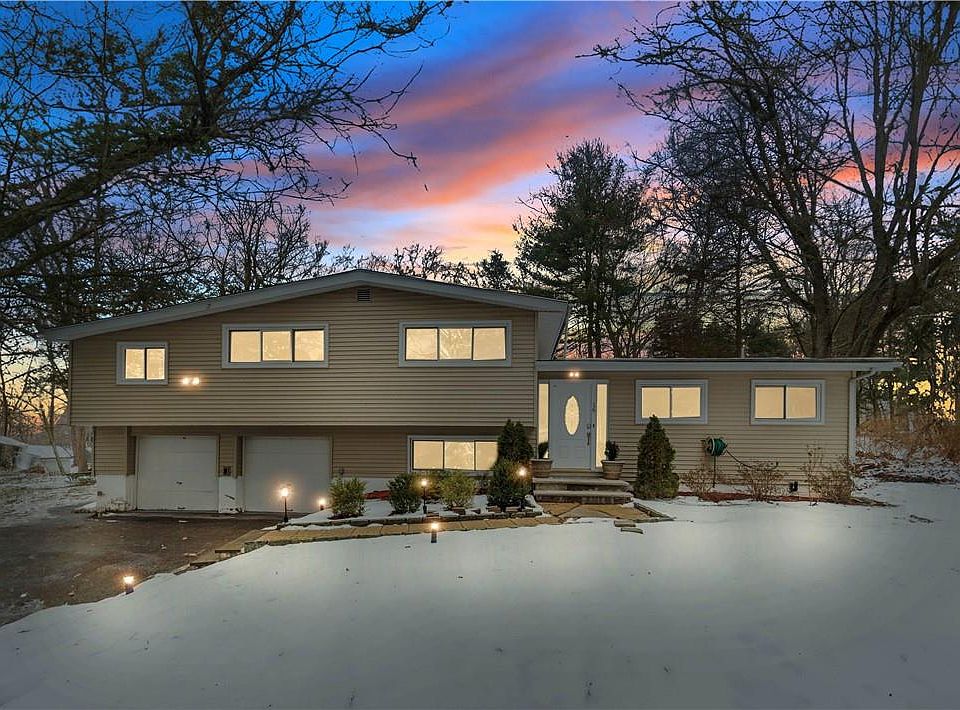 1st image of 16 Winthrop Drive