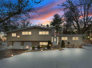 16 Winthrop Dr, Cortlandt Manor, NY 10567