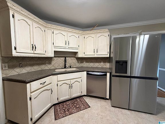 2nd image of 2212 Deer Run Ln