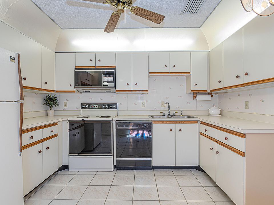 1st image of 9160 SW 22nd Street #C