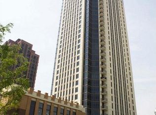 353 N Desplaines St APT 710, Chicago, IL 60661