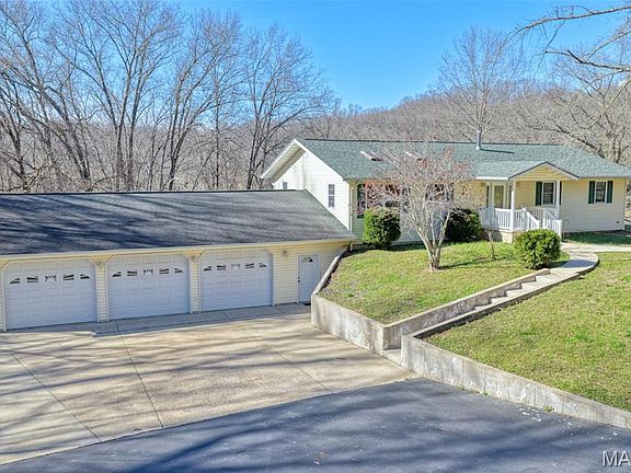 5th image of 369 Mullins Rd