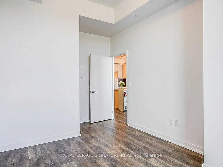 2520 Eglinton Ave W #1408 — Photo 10