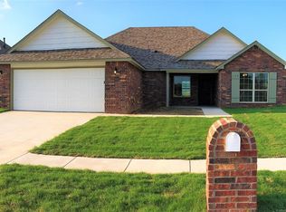 137 W 135th St N, Skiatook, OK 74070