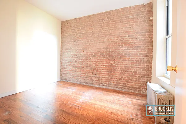 Rented by null | media 26